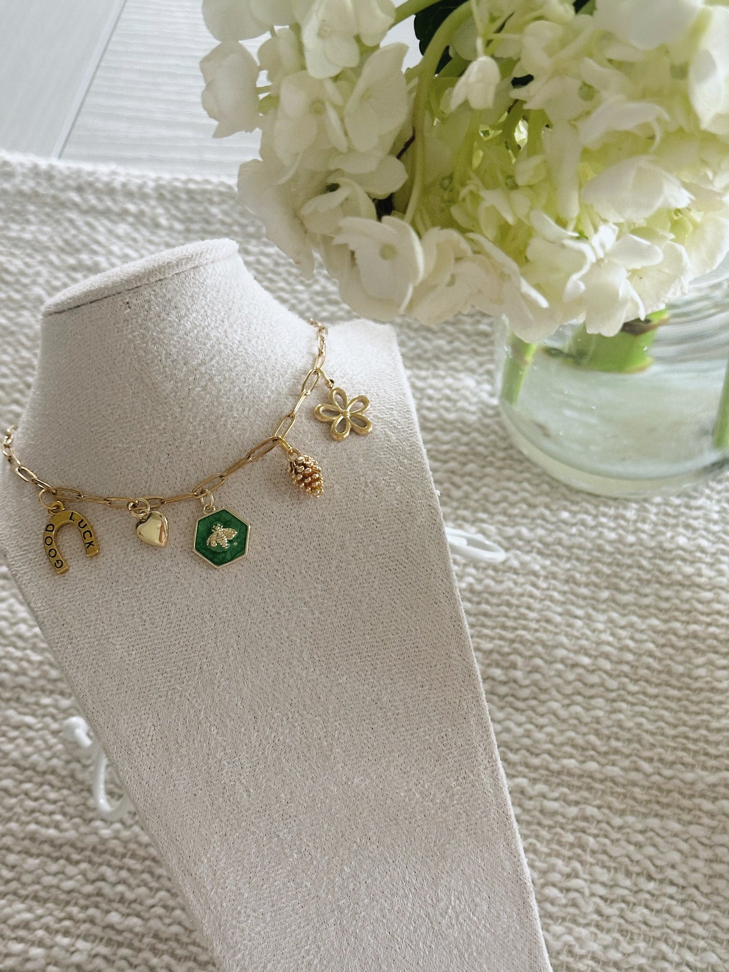 Bee Charm Necklace - 18k Gold Plated